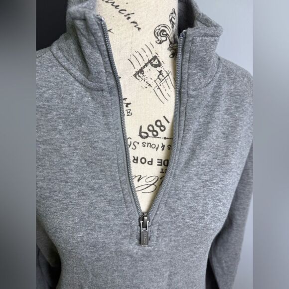 L.L.Bean Slitty fitted pullover Size M - Picture 4 of 9